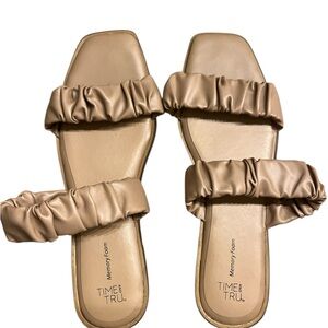 Time and Tru Women's Tan Ruffle Slide Sandals
